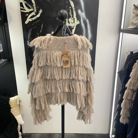 Mia Peru Mini Fringe - Beige - Picture 2 of 4